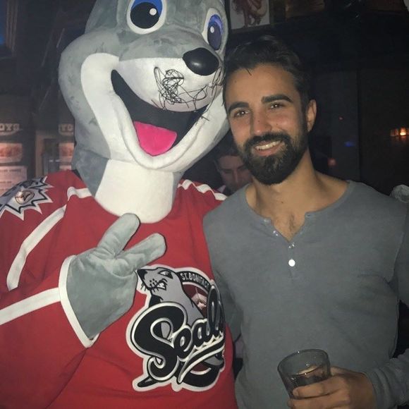 Meet your Posher, Cameron - Picture 1 of 1